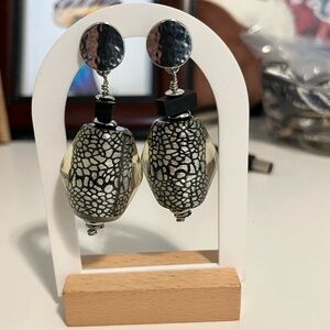 Chicos Glass Pebbled Monocratic Black and White Silver Shimmer Earrings